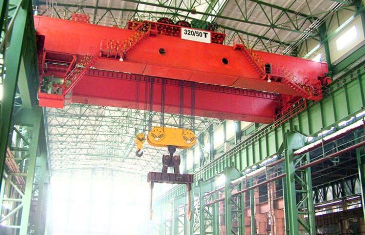 Peiriannau adeiladu pont fwrw 60 Ton Crane gorbenion